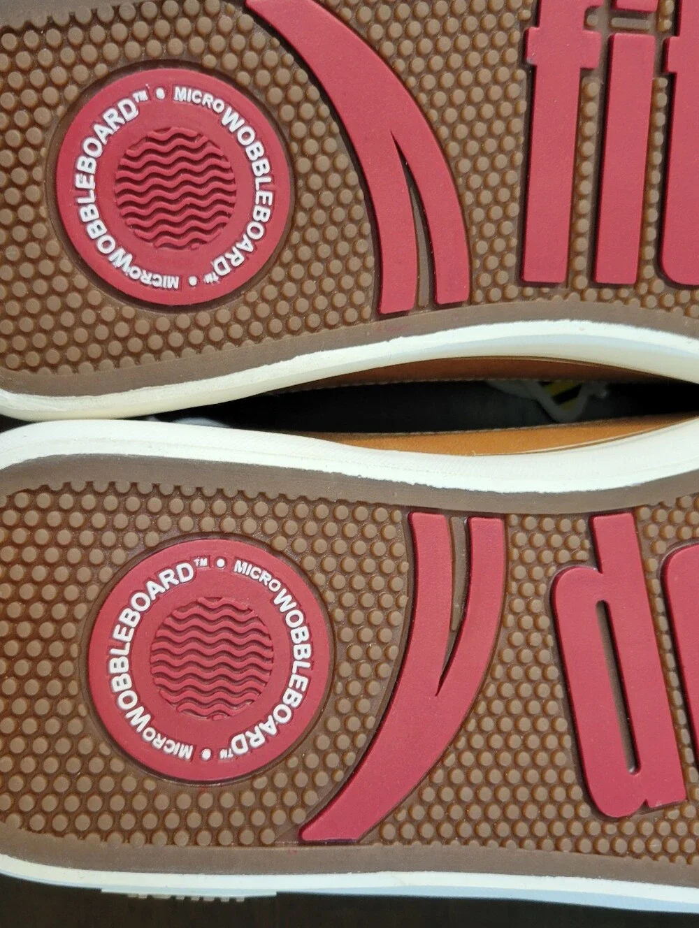 Fit Flop NWT Casual Tan Women's Lace-Up Sneakers W Great Support Ladies Size 9